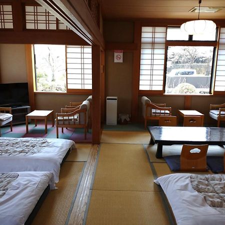 Hotel Nishimiyasou Fujikawaguchiko Exterior foto
