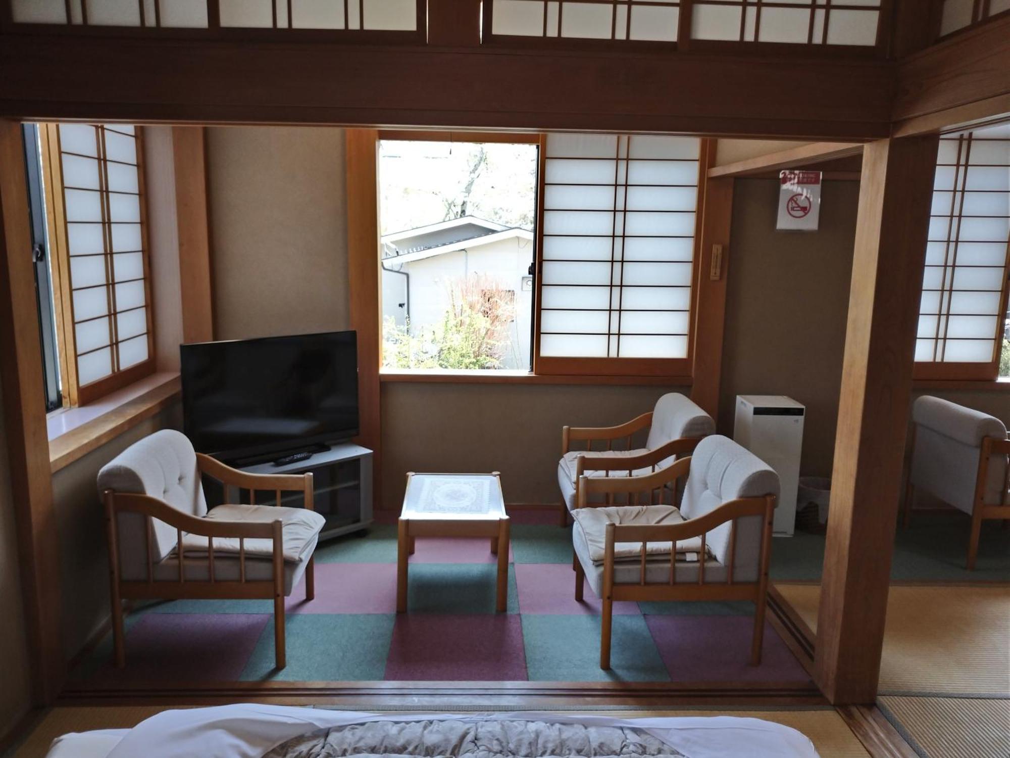Hotel Nishimiyasou Fujikawaguchiko Exterior foto